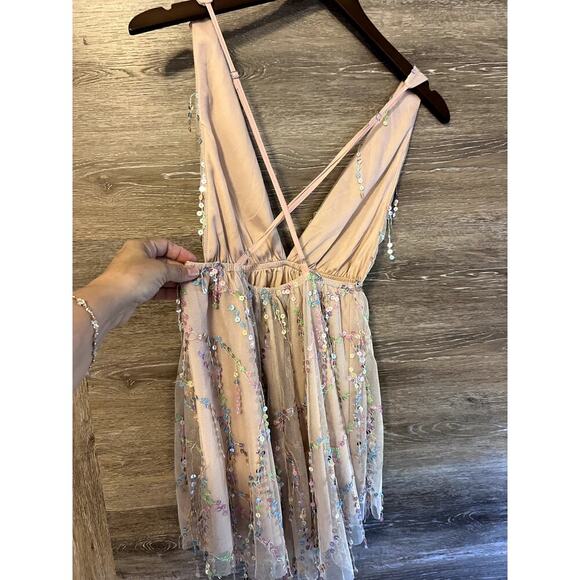 Hello Molly Mini Dress Party Size XS 2 Light Pink Mermaid Mystical Rainbow - Picture 4 of 7